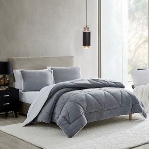 UGG Comforter